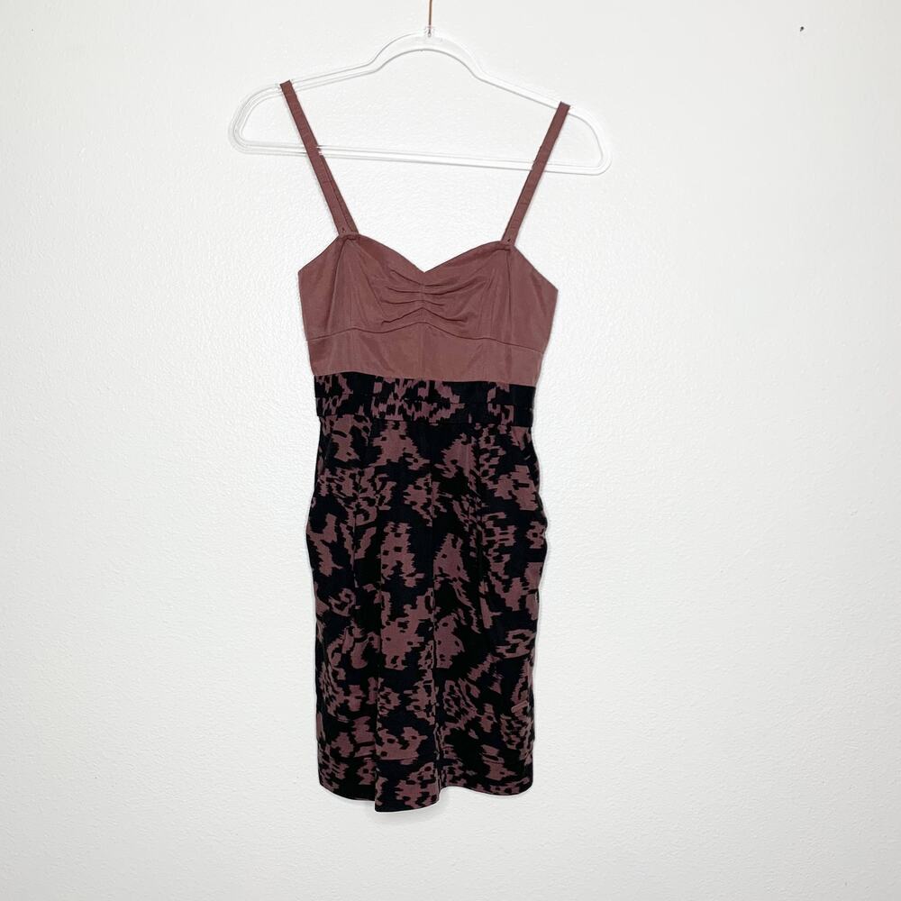 WILFRED Aritzia Drapy Lyoce Dress Pleated Bodycon Printed Black Pink Size 0 NWT